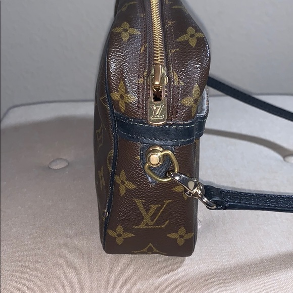 Louis Vuitton Authentic Compiegne Clutch 23 - Picture 2 of 13